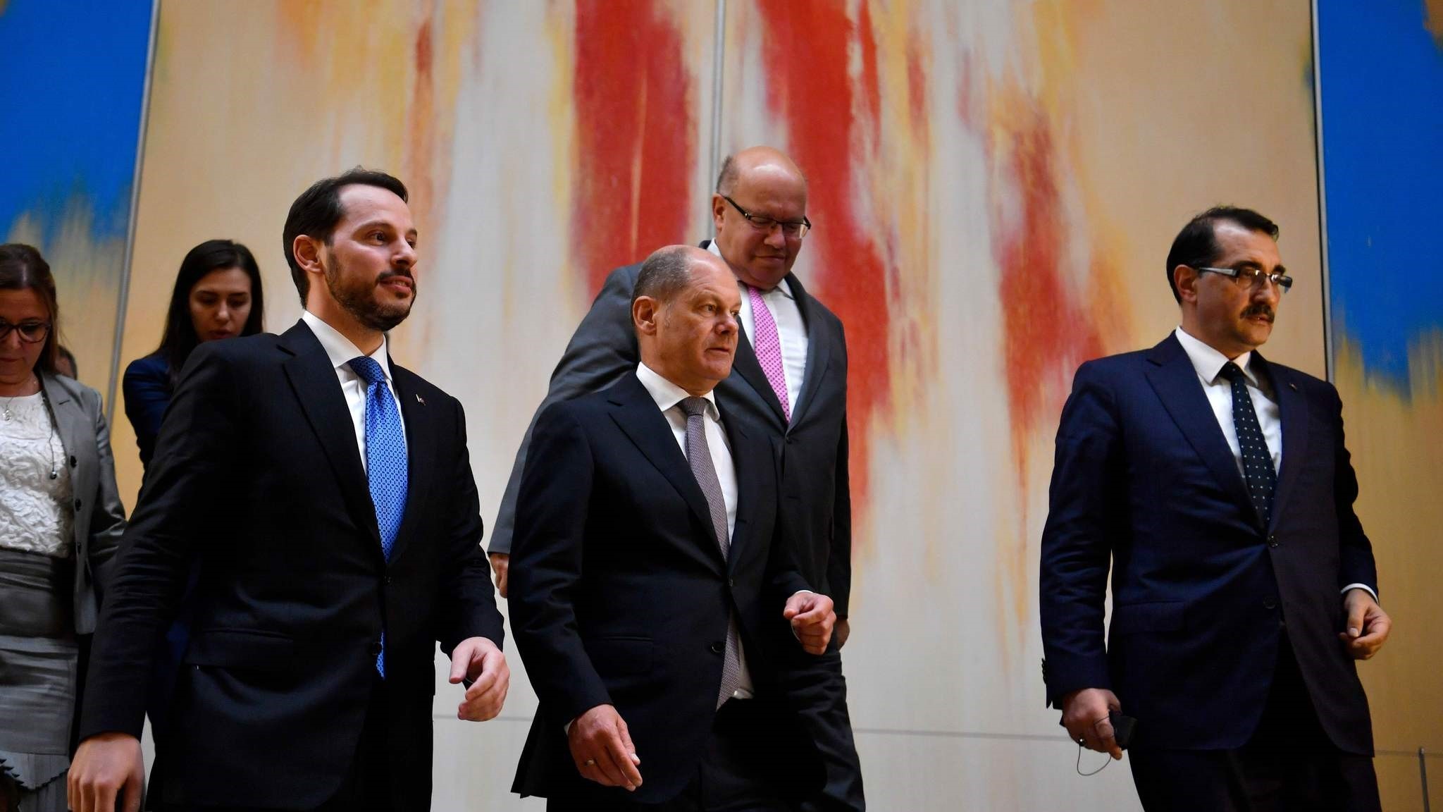 Treasury and Finance Minister Berat Albayrak (L), German Finance Minister Olaf Scholz (C) and German Economy Minister Peter Altmaier (R) arrive to give a joint press statement following their meeting, Berlin, Sept. 21.