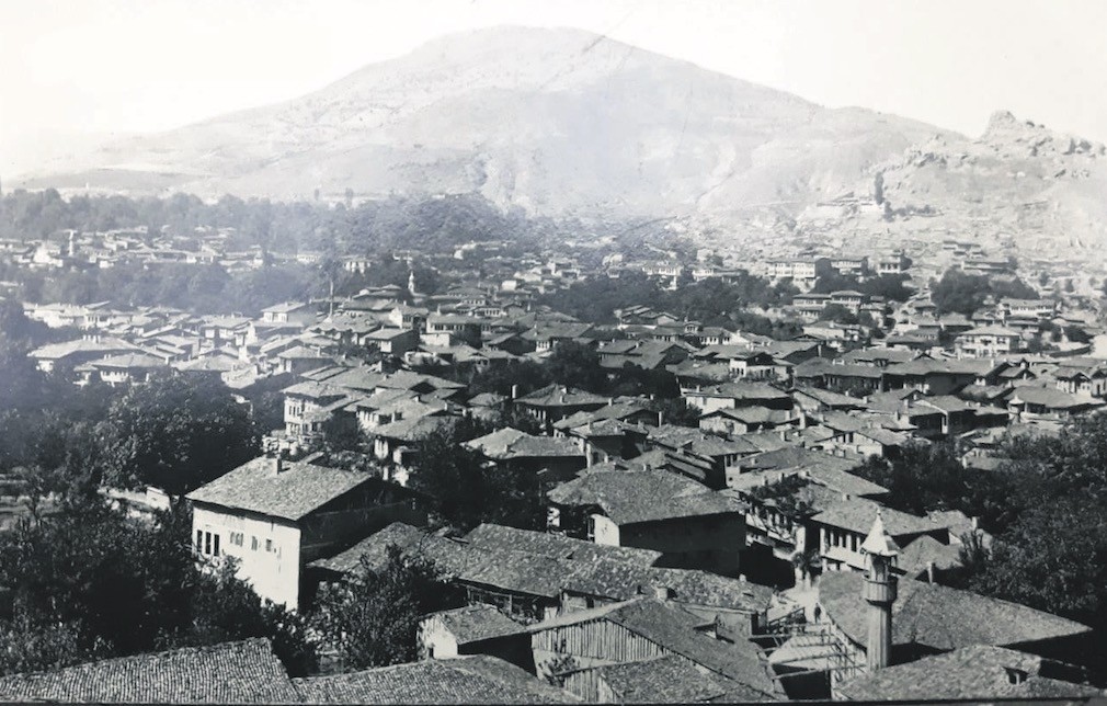 Tokat in the late 1920s. Tokat was damaged by floods many times in the last two centuries until engineer Kemal Au015fk rehabilitated the area with extensive urban planning in 1955.