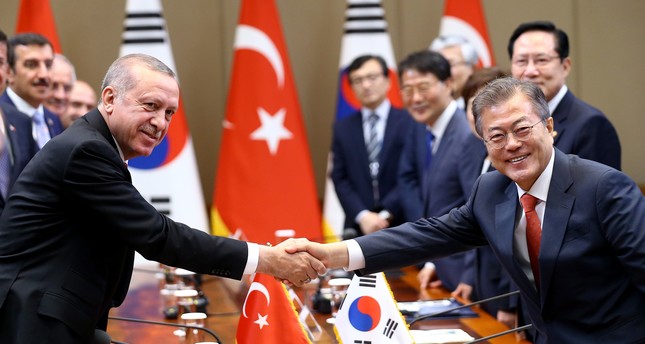 أردوغان ونظيره الكوري الجنوبي يترأسان مراسم توقيع عدد من الاتفاقيات
