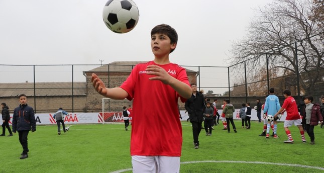 تيكا التركية تفتتح ملعب كرة قدم للأطفال في جورجيا