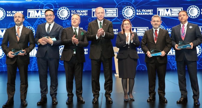 الرئيس التركي أردوغان خلال حفل توزيع الجوائز ضمن فعالية أسبوع الابتكار التركي