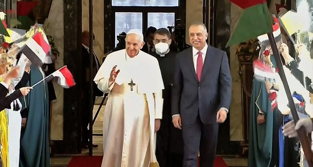 بابا الفاتيكان يصل بغداد في زيارة تاريخية
