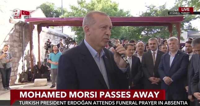 أردوغان عقب أدائه صلاة الغائب على محمد مرسي: لا أصدق أن وفاته كانت طبيعية