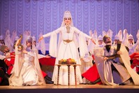 Nalmes will perform on June 14-15. 