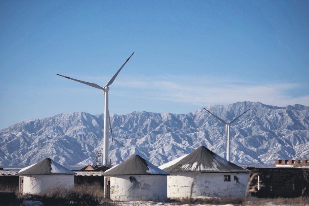 Report China solar, wind to attract 780B investment by 2030 Daily Sabah