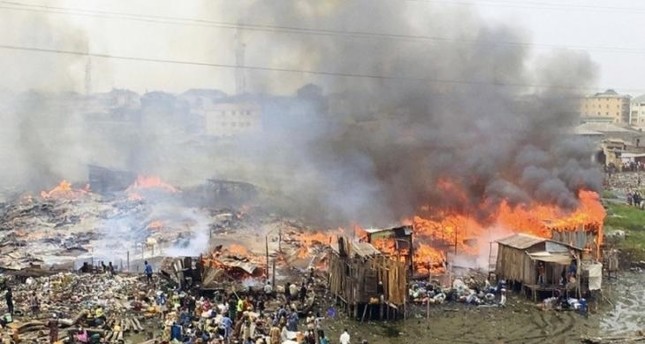 مقتل 100 شخص بانفجار في مصفاة نفط في نيجيريا