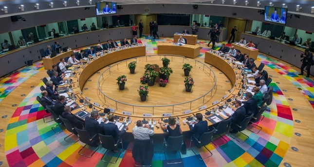 قادة دول الاتحاد الأوروبي في بروكسل أمس EPA