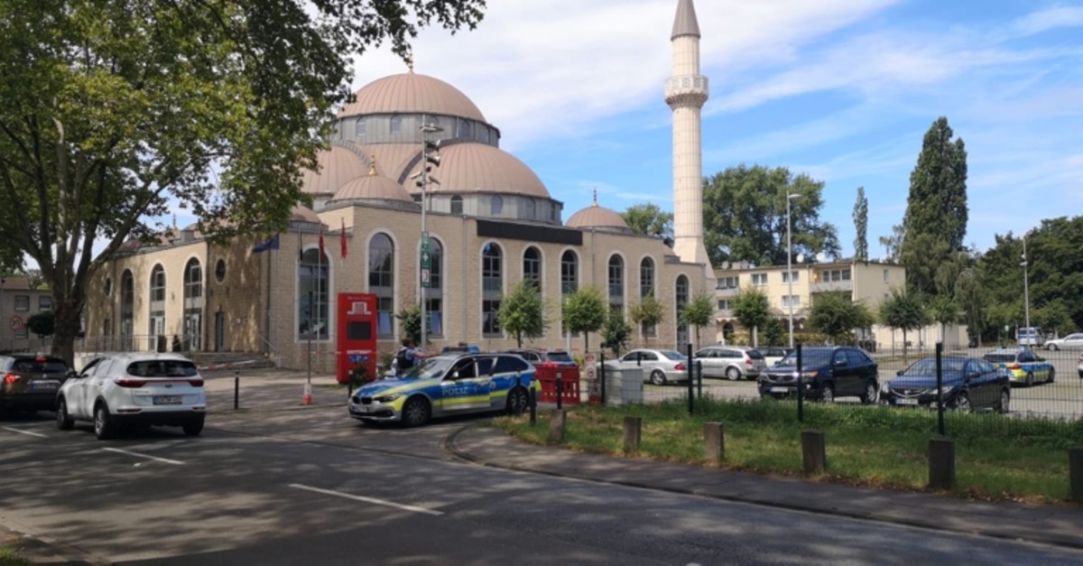 Central Mosque in Duisburg cordoned off by German police after bomb threats, Duisburg, Germany, July 22, 2019. (AA Photo)