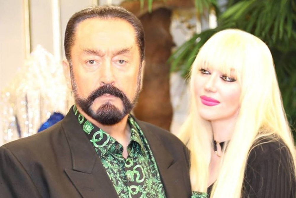 Adnan Hoca And The Kittens A Look Into The World Of Cult Daily Sabah