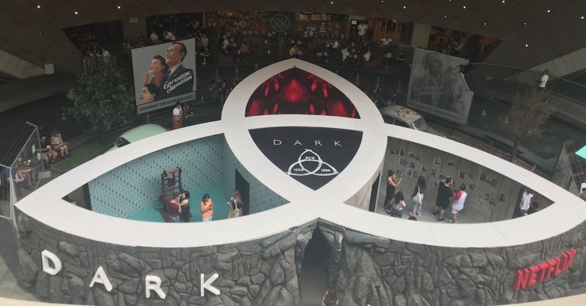 The platform offers a chance to experience the environment of u201cDark.u201d