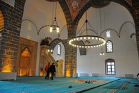 اليونان تنتهك الحقوق الدينية للمسلمين بإبقاء المساجد مغلقة
