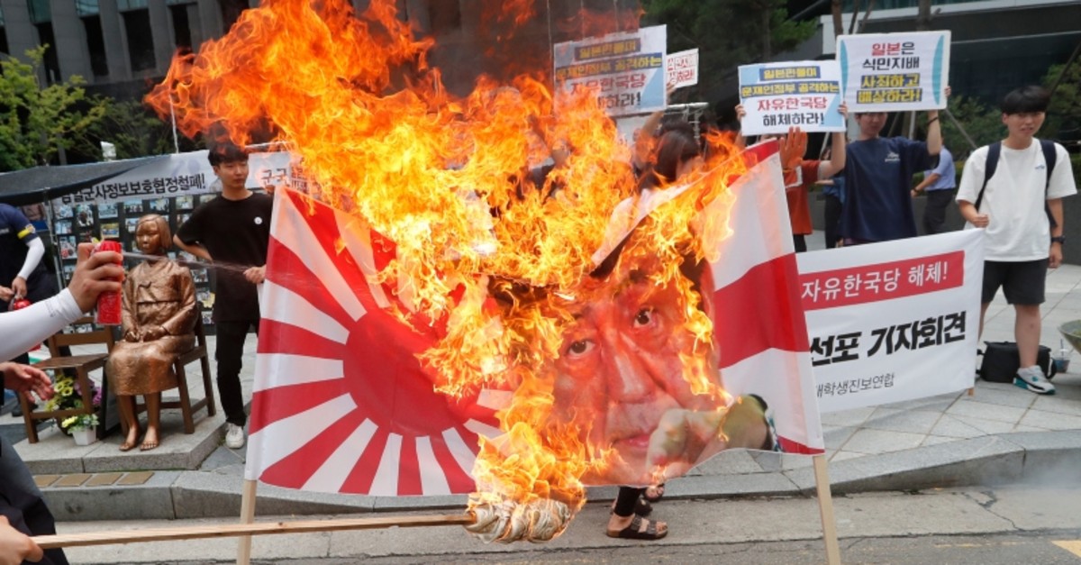 South Korean man sets himself fire to protest Japan Daily