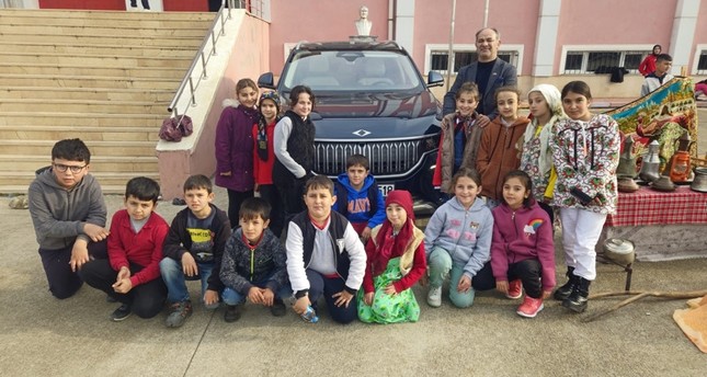 سيارة توغ التركية في أسبوع الاحتفال بالبضائع التركية IHA