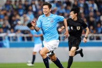 Miura in action during a football match in Yokohama, Japan, Nov. 24, 2019 (EPA Photo)