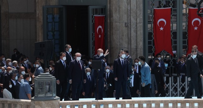 بمشاركة أردوغان.. افتتاح مسجد تقسيم وسط إسطنبول