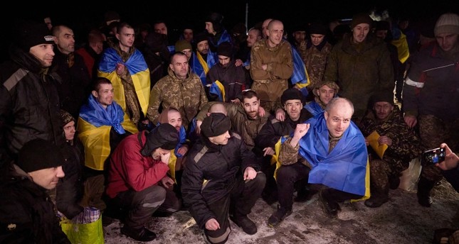 جنود أوكرانيين تم إطلاق سراحهم خلال عملية تبادل أسرى حرب مع روسيا، 3-1-2024 صورة:AFP