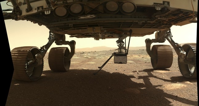 مروحية إنجينيويتي تستعد للطيران في أجواء المريخ