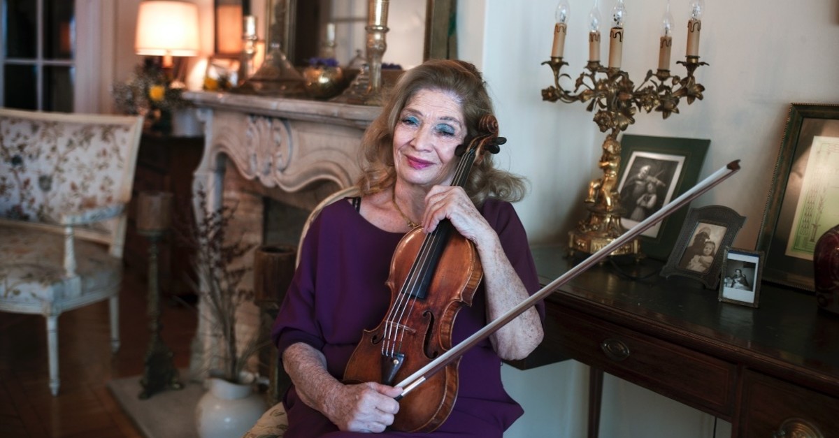 Violin virtuoso Ayla Erduran