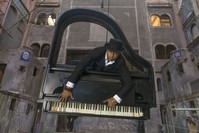 Having made his debut at the Havana International Jazz Festival in 1990 at the age of 15, Fonseca is one of the rising pianists of his generation.