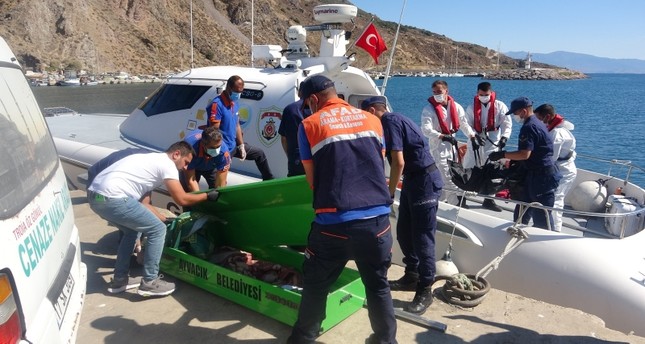 خفر السواحل التركي يتعامل مع الواقعة IHA
