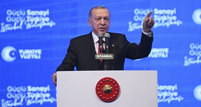 الرئيس رجب طيب أردوغان يلقي كلمة خلال مشاركته في فعالية صناعة قوية.. تركيا قوية، إسطنبول، 25-5-2023 صورة: الأناضول