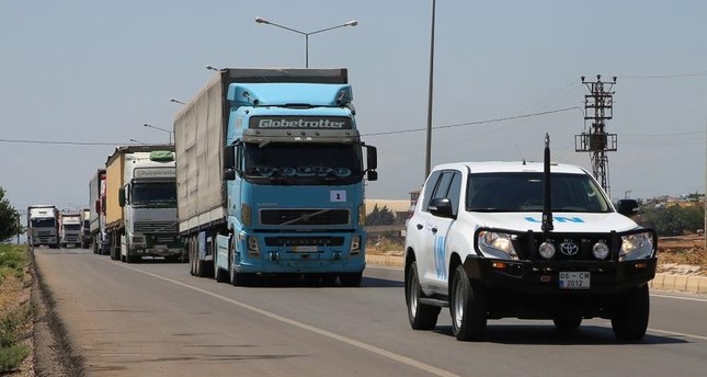 قافلة مساعدات أممية تدخل إلى ريف إدلب شمالي سوريا عبر معبر باب الهوى الحدودي مع تركيا الأناضول