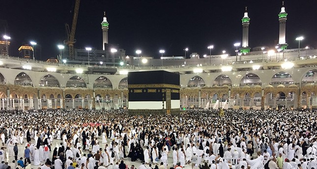 حوالي مليوني حاج يصلون مكة المكرمة حتى ظهر يوم التروية