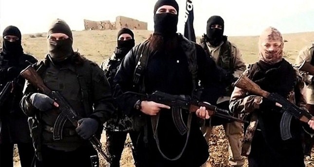 صورة أرشيفية لمقاتلين أجانب في تنظيم داعش الإرهابي