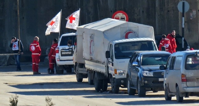 إجلاء قرابة ألف شخص بين مدني ومقاتل في أول دفعة تغادر حلب