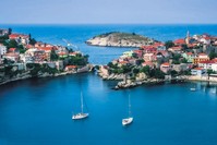 Like any other Black Sea towns, Amasra is blessed with greenery; but what makes it different is its ancient history dating back to the 30th century B.C.