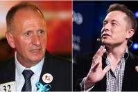  In this Sept. 6, 2018, file photo British cave expert Vernon Unsworth talks with guests at an event titled the ,United as One, in Bangkok, Thailand. (AP Photo) (R) Elon Musk (FILE Photo)