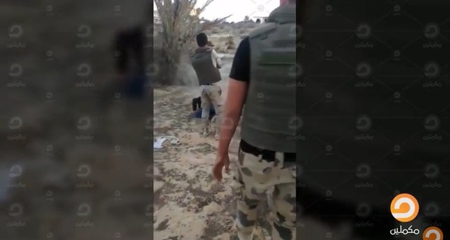 قناة مصرية معارضة تنشر فيديو إعدام الجيش المصري لمدنيين بسيناء