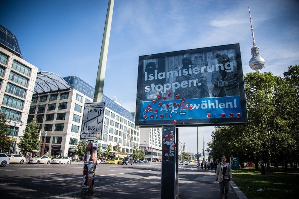 Utilizing the unprecedented migrant crisis in the summer of 2015, the AfD registered a record 15 percent vote in the polls