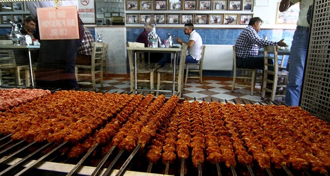 Turkish kebab masters slam Swiss anti-kebab campaign - Daily Sabah