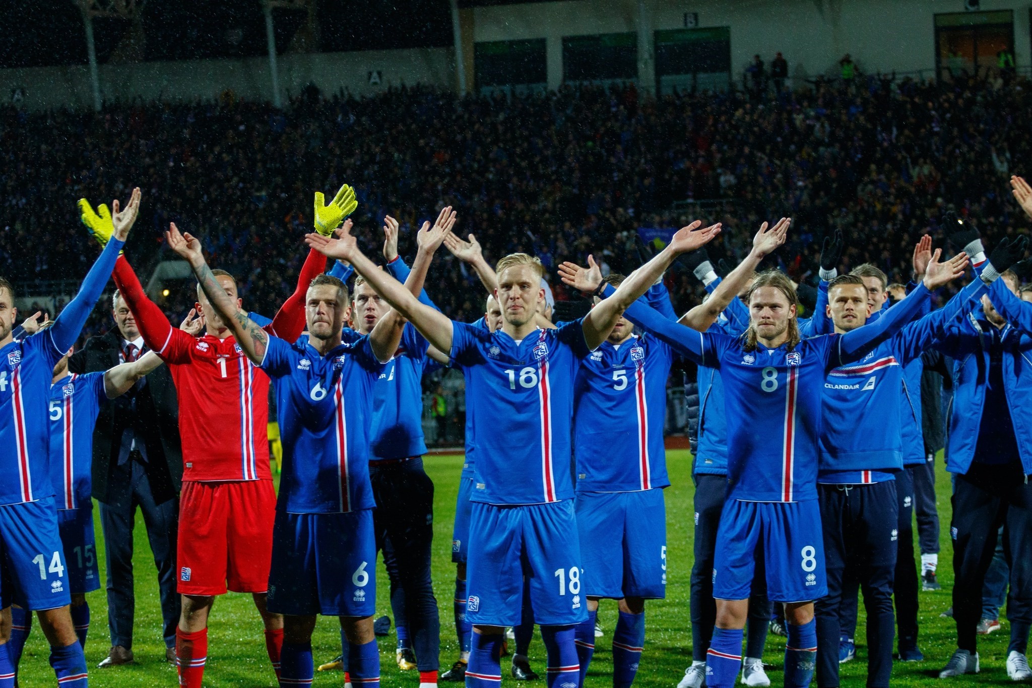 Iceland players do the 'Huh' with supporters after the FIFA World Cup 2018 qualification match between Iceland and Kosovo in Reykjavik, Iceland, 09 October 2018. (EPA Photo)
