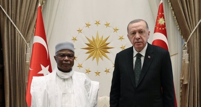 أردوغان يلتقي أمين عام منظمة التعاون الإسلامي