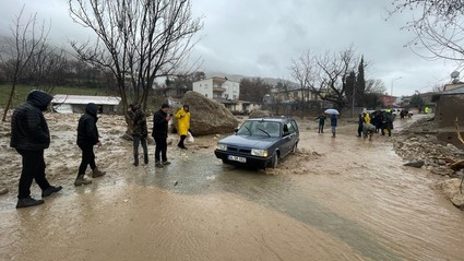 مصرع 5 أشخاص في الفيضانات في جنوب شرقي تركيا