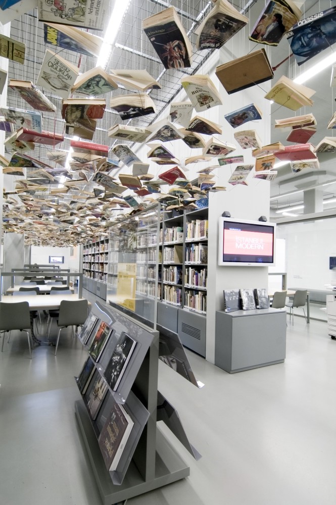 There is access to more than 11,500 books and 24 Turkish and foreign publications at Istanbul Modern Library.
