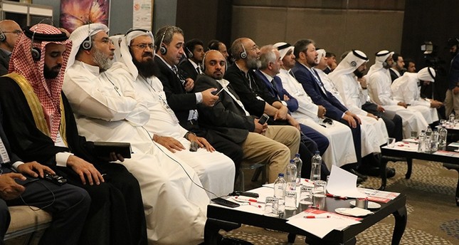 مجموعة من المستثمرين الخليجيين في مؤتمر ملتقى قونية والخليج للأعمال بمدينة قونية وسط تركيا   وكالة الأناضول للأنباء