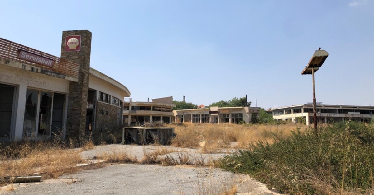 Turkish Journalists Visit Northern Cyprus Ghost Town Varosha Daily Sabah