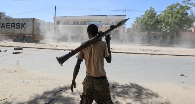 الحكومة الصومالية تحبط هجوما لمليشيات مسلحة على أحياء بمقديشو