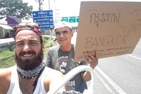 Yiu011fit Kurt (L) and Adnan Kurt