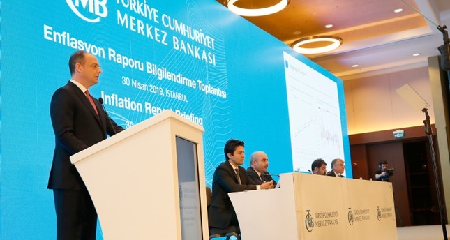 رئيس البنك المركزي التركي: الاقتصاد يشهد تعافياً وتحسناً في الميزان الجاري