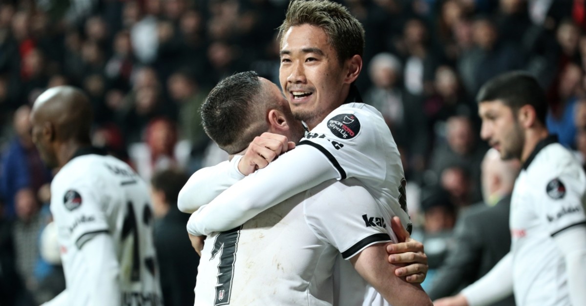Shinji Kagawa cheers after scoring a goal against Konyaspor, March 11, 2019.