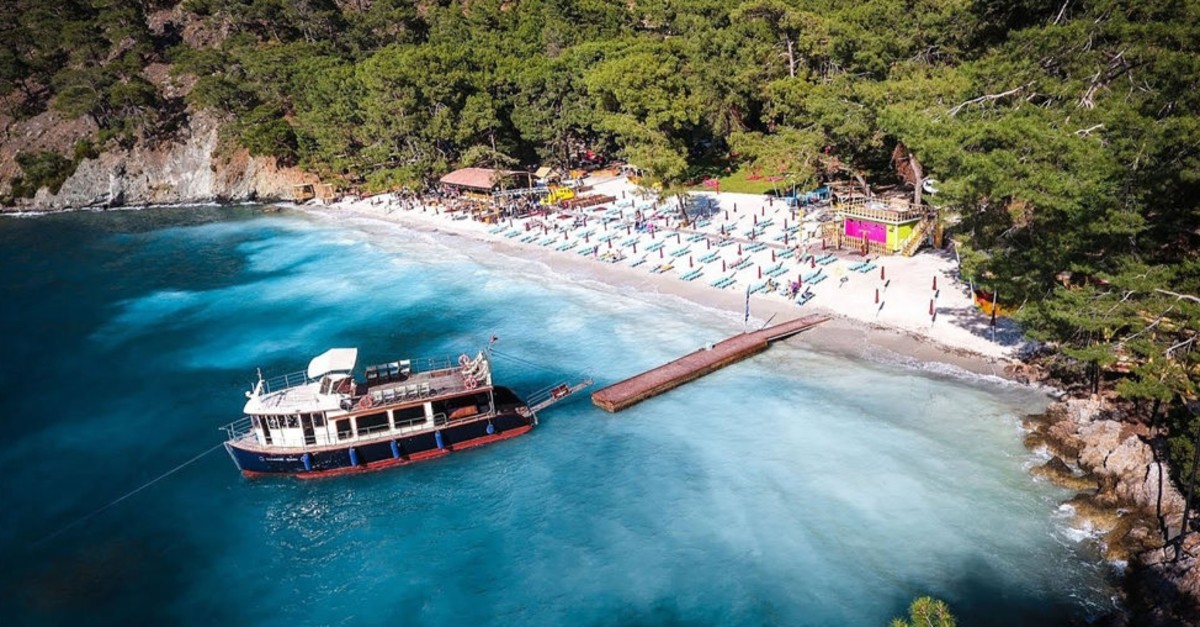 Bodrum is famous with its sandy beaches and crystal clear waters. If you love tranquility during your time by the sea, blue cruises though Bodrum coast can be one of the best choices for you.