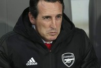 Emery watches the Europa League match against Vitoria in Guimaraes, Nov. 6, 2019. (AP Photo)