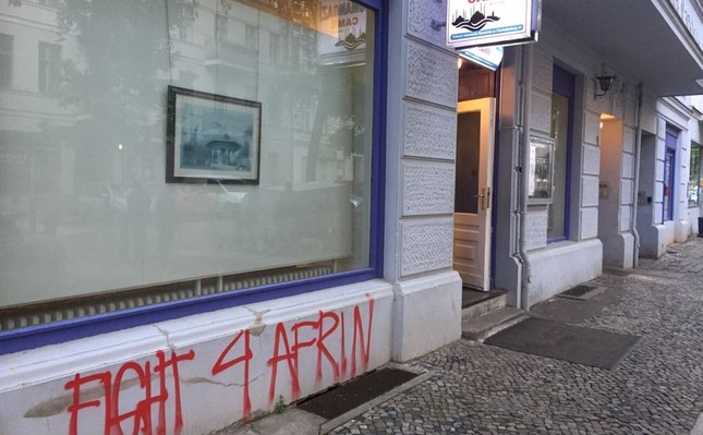 „Fight 4 Afrin: Berliner Moschee Ziel von politischen Angriff