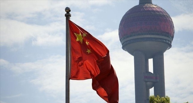 بكين تندد بالعقوبات الأمريكية المفروضة على 12 شركة صينية