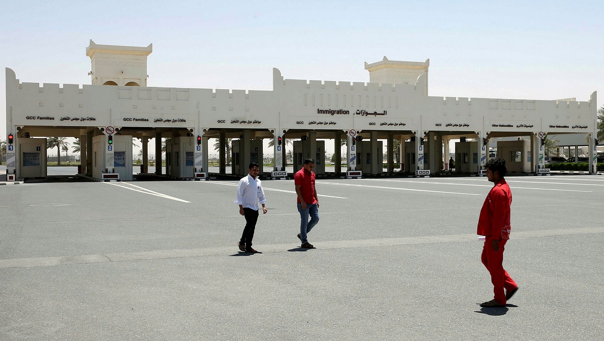 Saudi Arabia Closes Only Border Gate With Qatar Daily Sabah