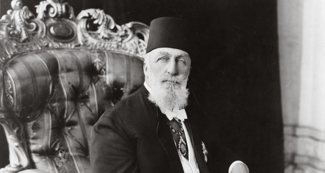 في مثل هذا اليوم عام 1922.. البرلمان التركي يعين آخر خليفة للمسلمين